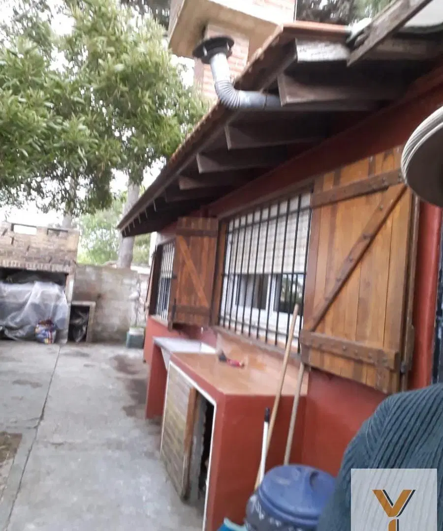 Casa en venta - 4 Dormitorios 2 Baños - Cochera - 629Mts2 - Mar del Tuyú 3