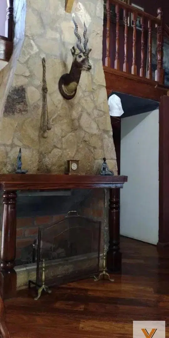 Casa en venta - 4 Dormitorios 3 Baños - Cocheras - 900Mts2 - Bella Vista 3