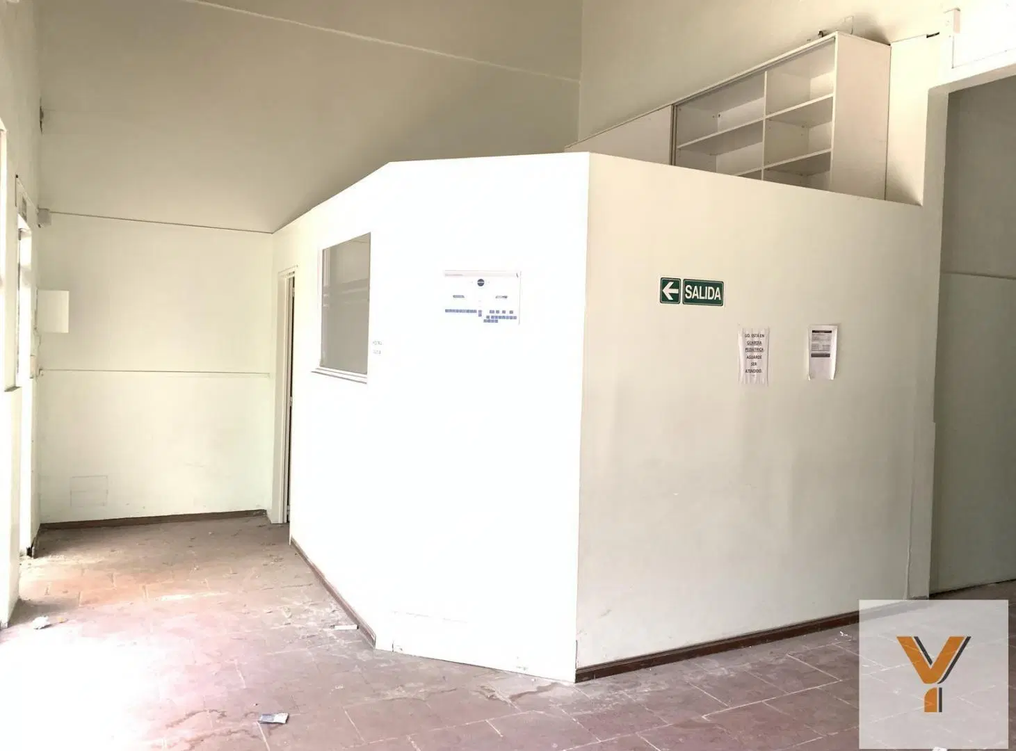 Edificio comercial en venta - 2 Salas de Espera 6 Consultorios - 333Mts2 - La Plata 2