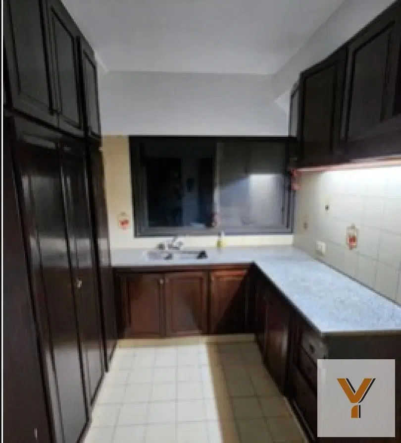 Casa en venta - 3 Dormitorios 3 Baños - Capitán Sarmiento 5