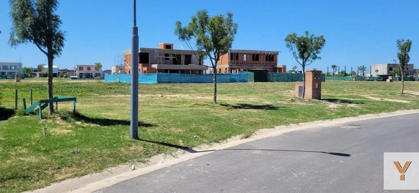 Terreno en venta - 602Mts2  - Puertos del Lago 7