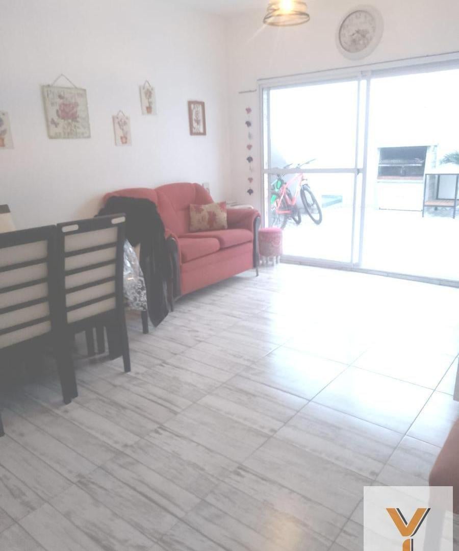 PH en venta - 2 Dormitorios 1 Baño - Nueva Pompeya