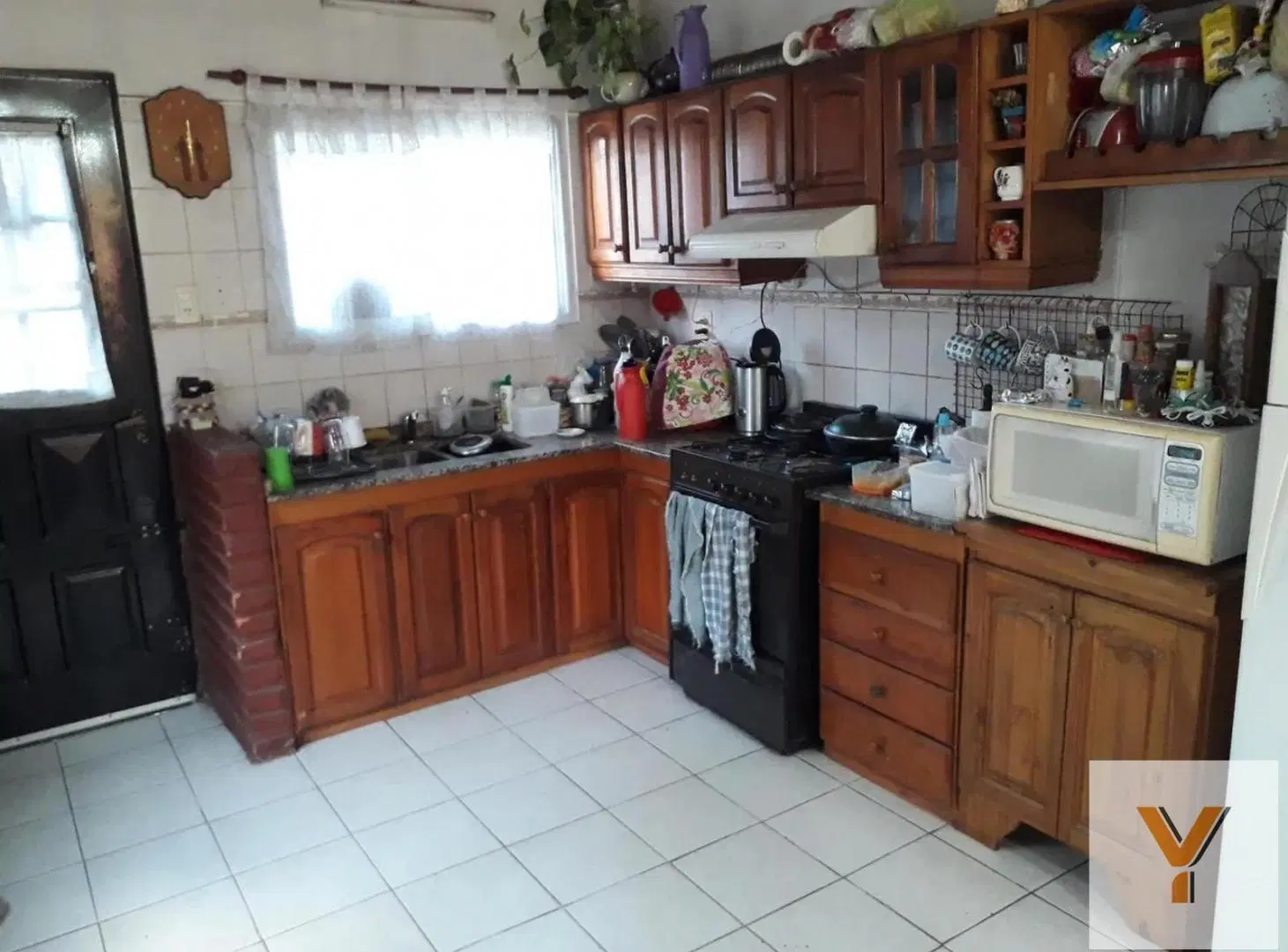 Casa en venta - 4 Dormitorios 2 Baños - Quilmes Oeste 3