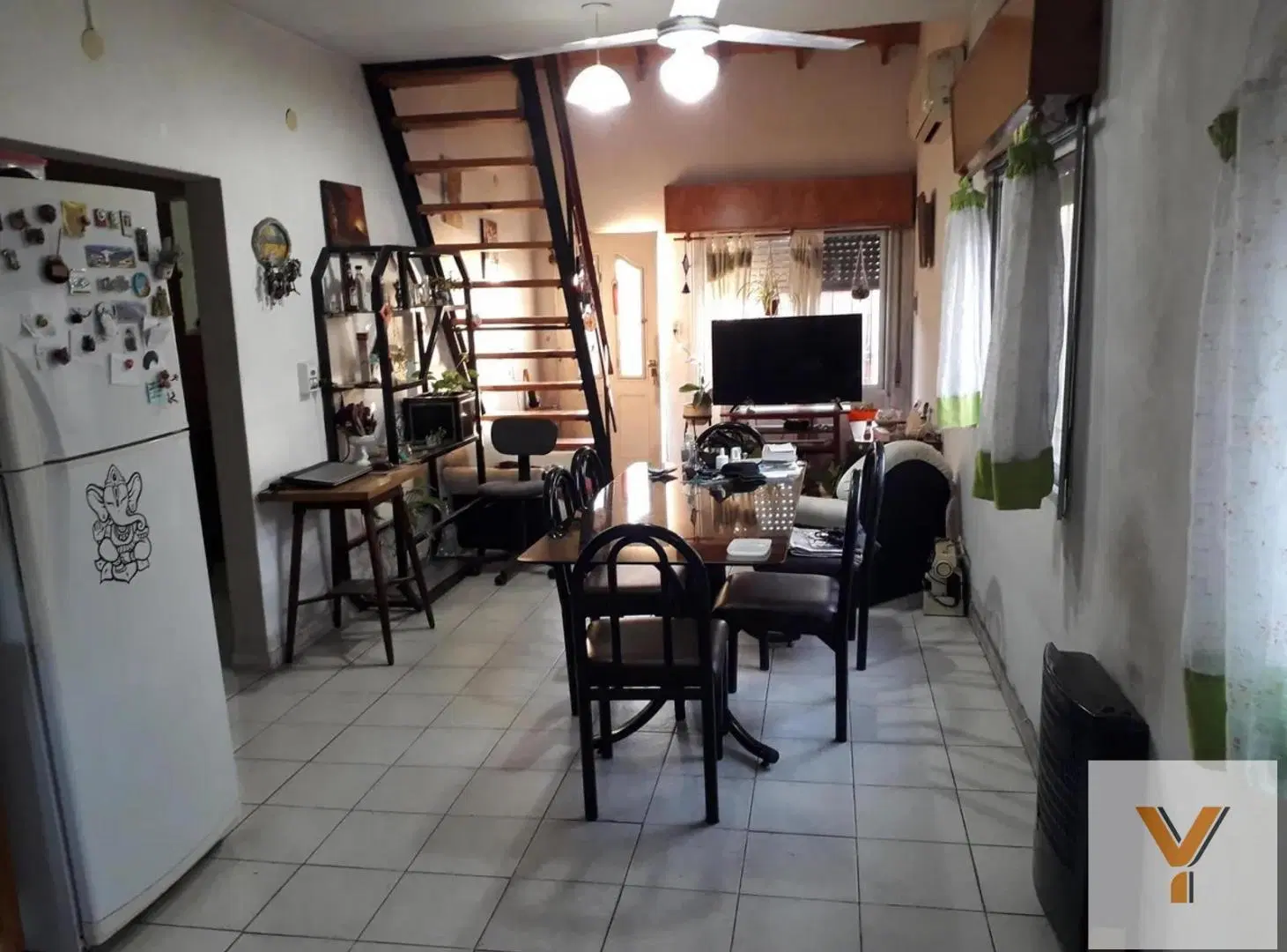 Casa en venta - 4 Dormitorios 2 Baños - Quilmes Oeste 4
