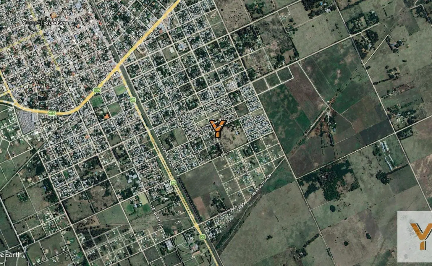 Casa en venta - 2 dormitorios 1 baño - cocheras - 200mts2 - Coronel Brandsen 5