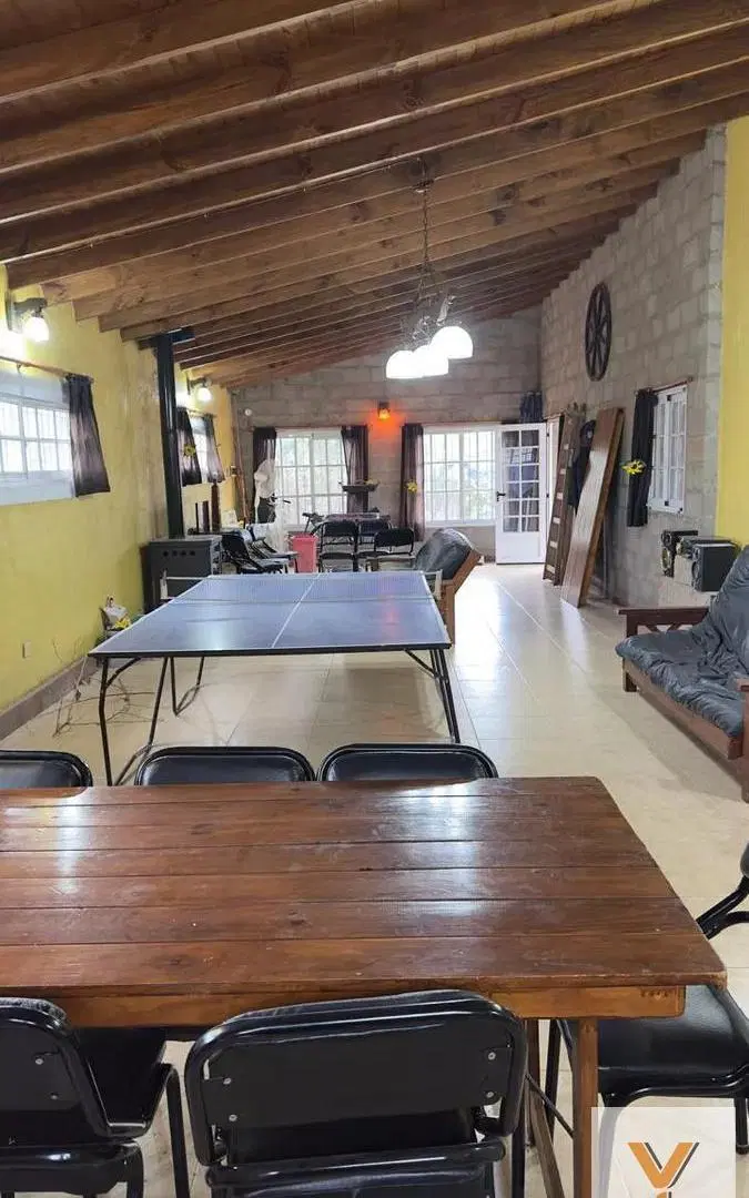 Casa en venta - 2 Dormitorios 1 Baño - Cochera - 348Mts2 - San Miguel del Monte 5
