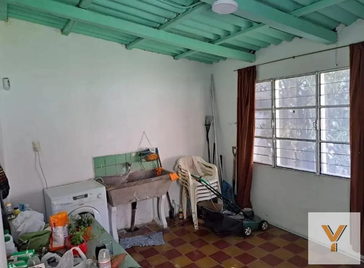 Casa en venta - 1 Dormitorio 1 Baño - Cochera - 327Mts2 - Quilmes Oeste 2