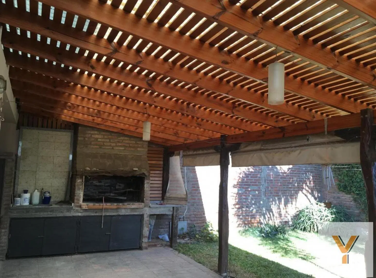 Casa en venta - 4 Dormitorios 3 Baños - Córdoba 5