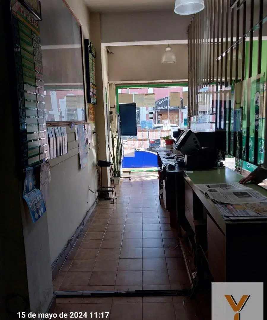 Locales en venta - 2 Deposito 2 Baños - 303Mts2 - Rafael Calzada, Almirante Brown 4