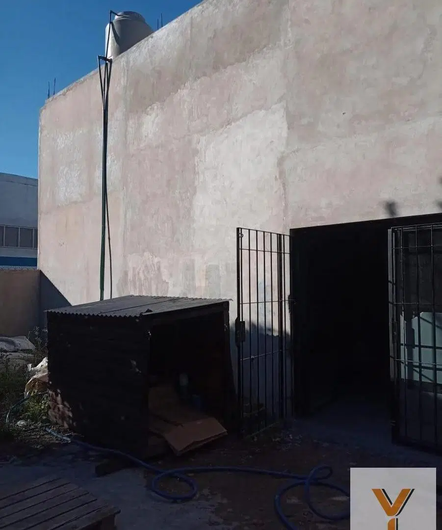 Depósito en venta - 180Mts2 - Cochera - Garín, Escobar 1