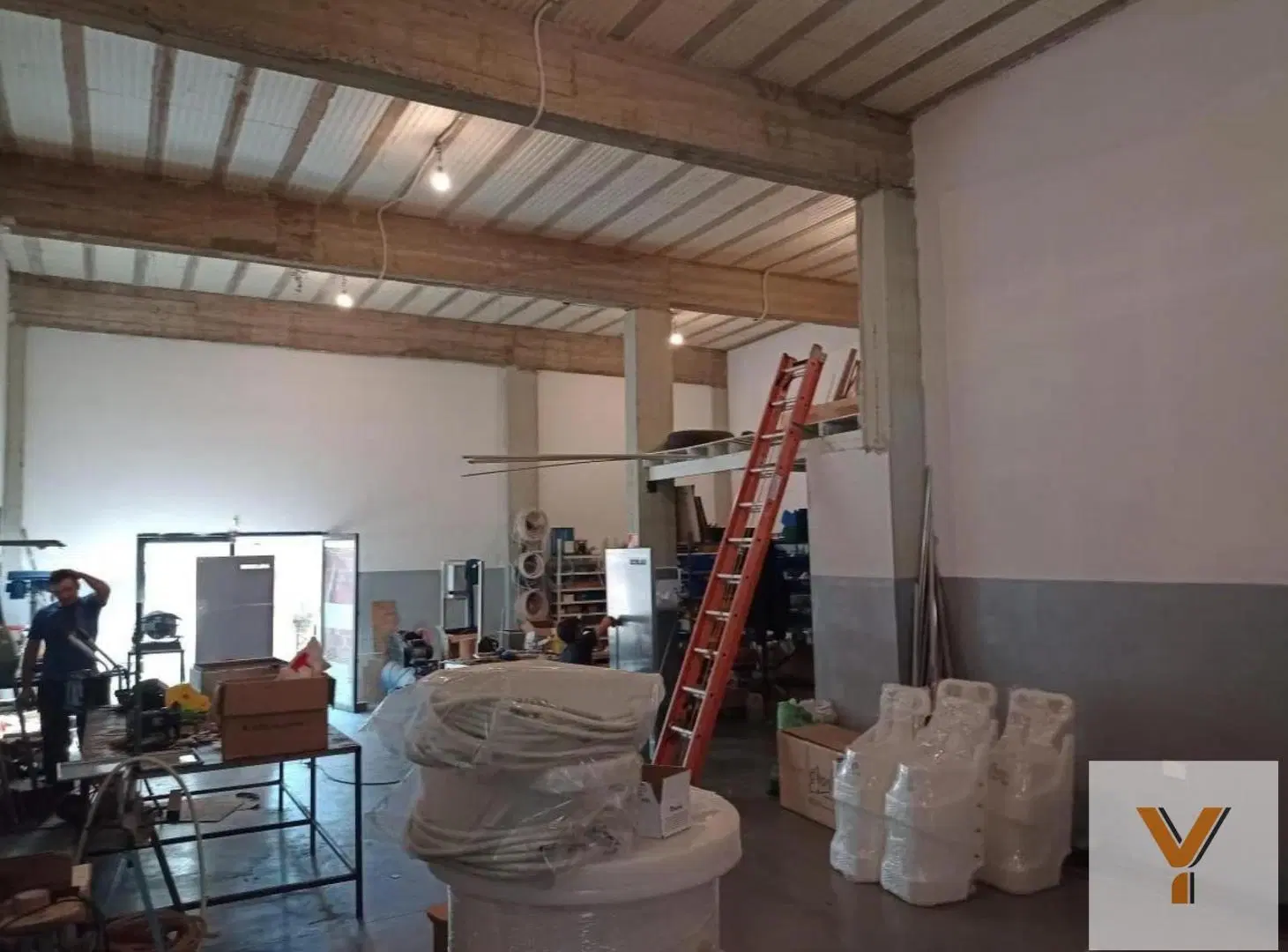 Depósito en venta - 180Mts2 - Cochera - Garín, Escobar 3