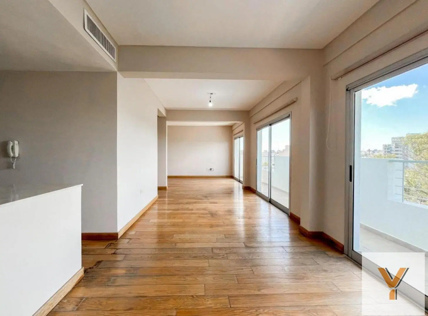 Departamento en Venta - 3 Dormitorios 2 Baños - 270mts - La Plata 2