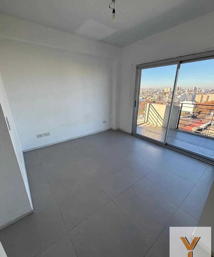 Departamento en Venta - 2 Dormitorios 1 Baño - 70mts - Monte Castro