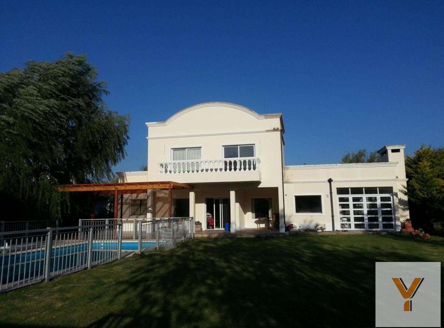 Casa en Alquiler - 4 Dormitorios 2 Baños - 1250mts - La Plata