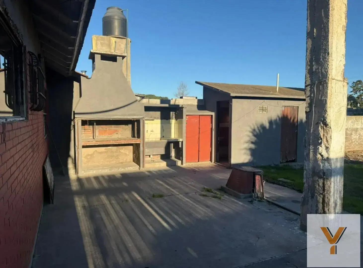 Casa en Venta - 2 Dormitorios 2 Baños - 330mts - Mar Del Plata 5