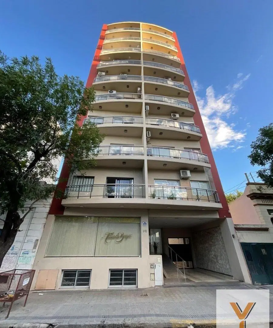 Departamento en Venta - 2 Dormitorios 2 Baños - 80mts - La Plata 4