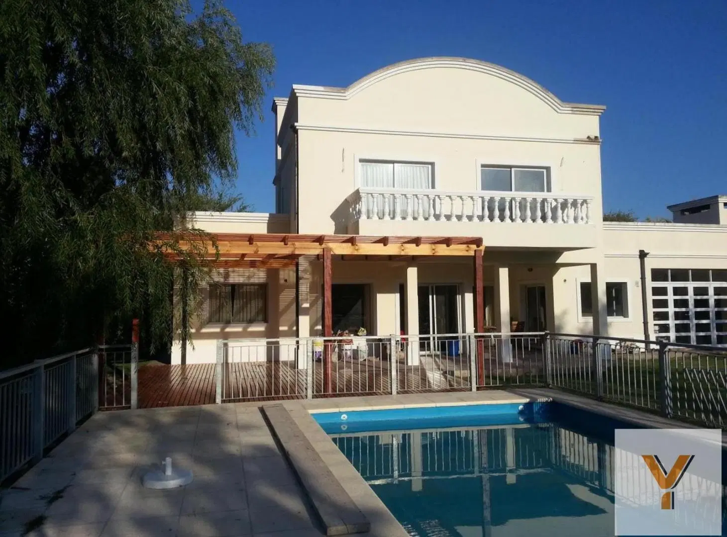 Casa en Alquiler - 4 Dormitorios 2 Baños - 1250mts - Haras del Sur 1. 4