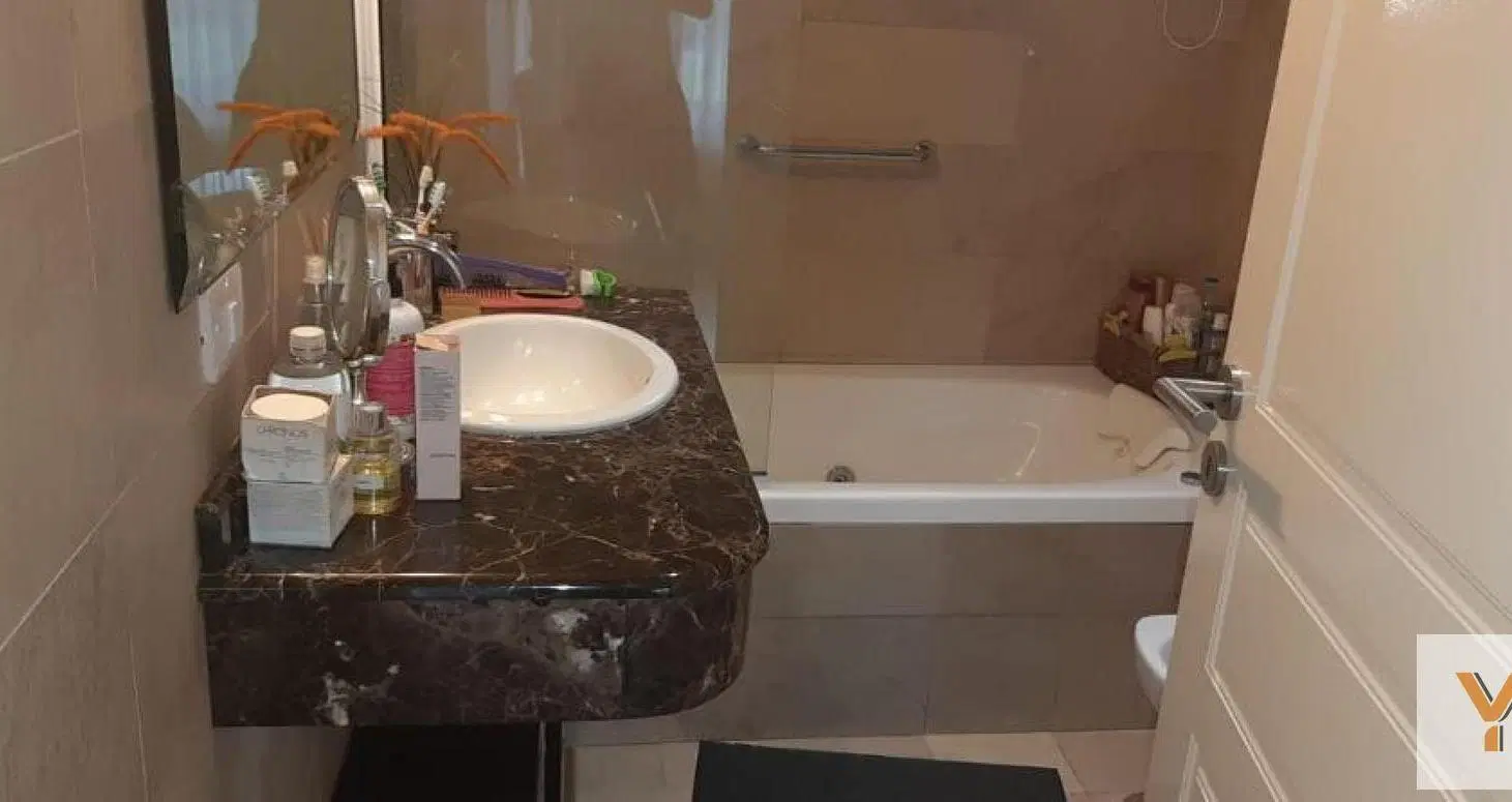 Casa en venta - 4 dormitorios 3 baños - cocheras - 1600mts2 - Haras Del Sur I, La Plata 3