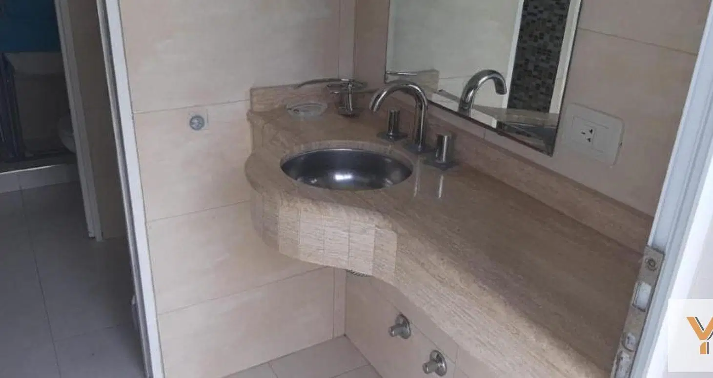 Casa en venta - 4 dormitorios 3 baños - cocheras - 1600mts2 - Haras Del Sur I, La Plata 4