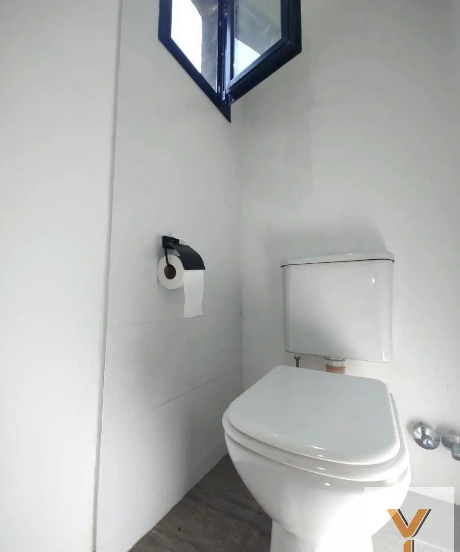 Casa en venta - 2 Dormitorios 2 Baños - 110Mts2 - Monte Castro 3
