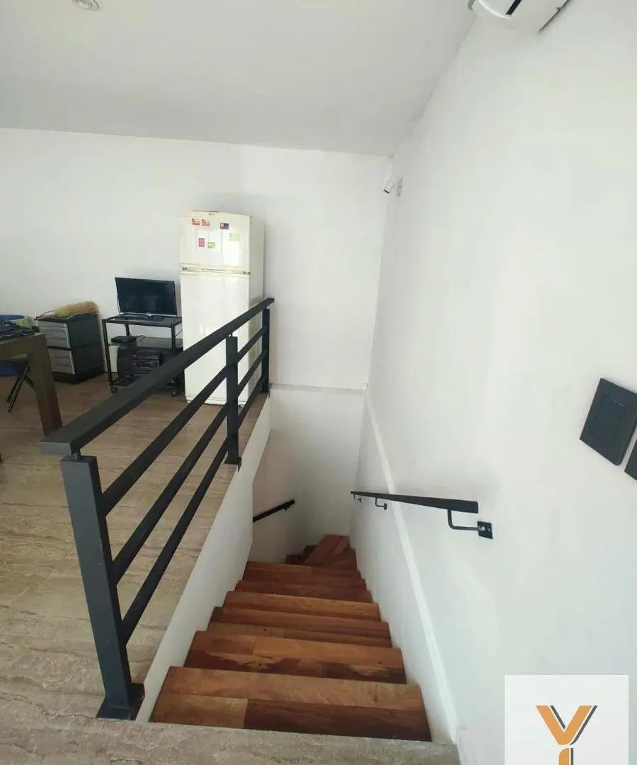 Casa en venta - 2 Dormitorios 2 Baños - 110Mts2 - Monte Castro 4