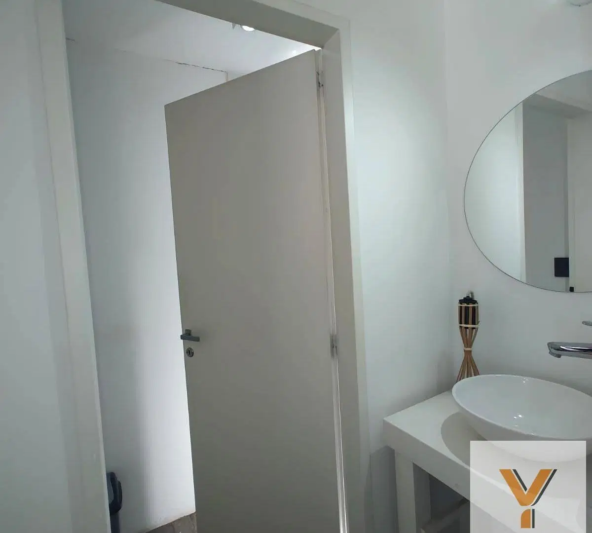 Casa en venta - 2 Dormitorios 2 Baños - 110Mts2 - Monte Castro 5