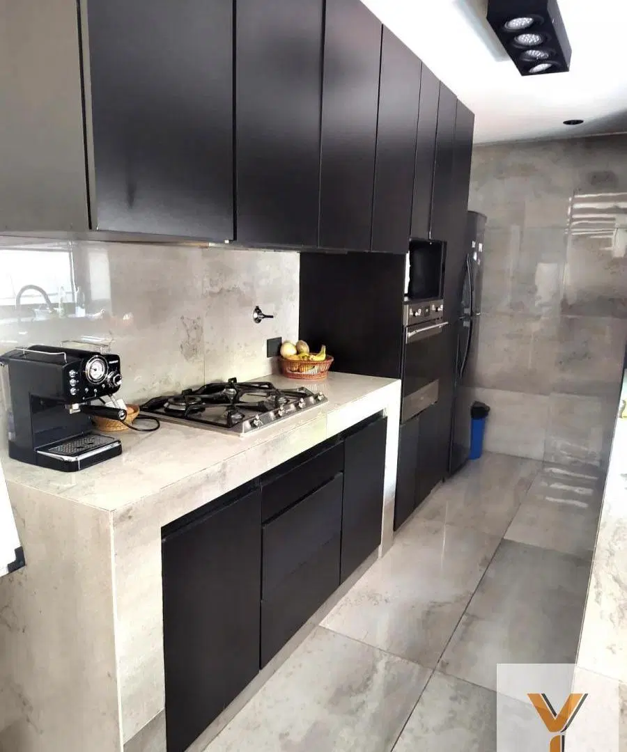 Casa en venta - 2 Dormitorios 2 Baños - 110Mts2 - Monte Castro 2