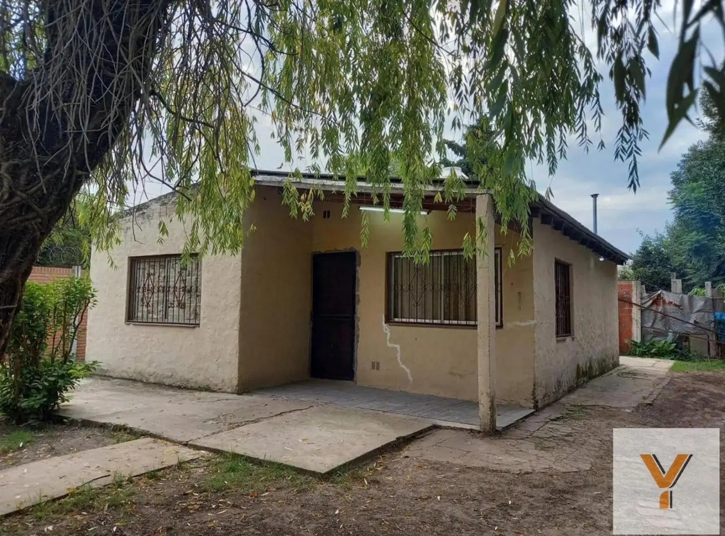 Casa en venta - 2 Dormitorios 1 Baño - 288Mts2 - Merlo 2