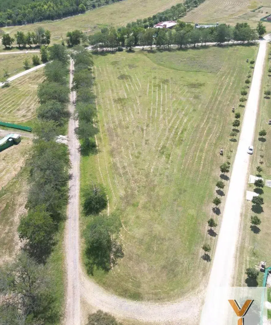 Terreno en venta - 2.078,54Mts2 - Luján 2