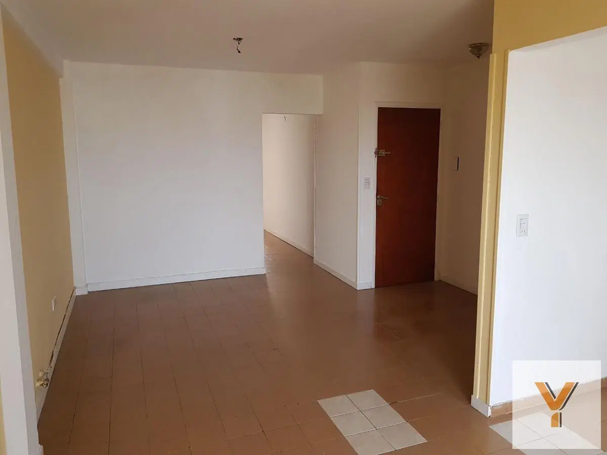 Departamento en venta - 2 dormitorios 1 baño - 70mts2 - La Plata 3