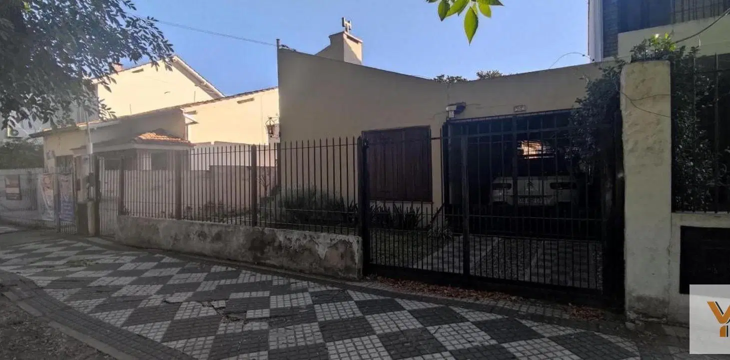 Casa en venta - 4 Dormitorios 2 Baños - Cochera - 300Mts2 - Monte Grande 1