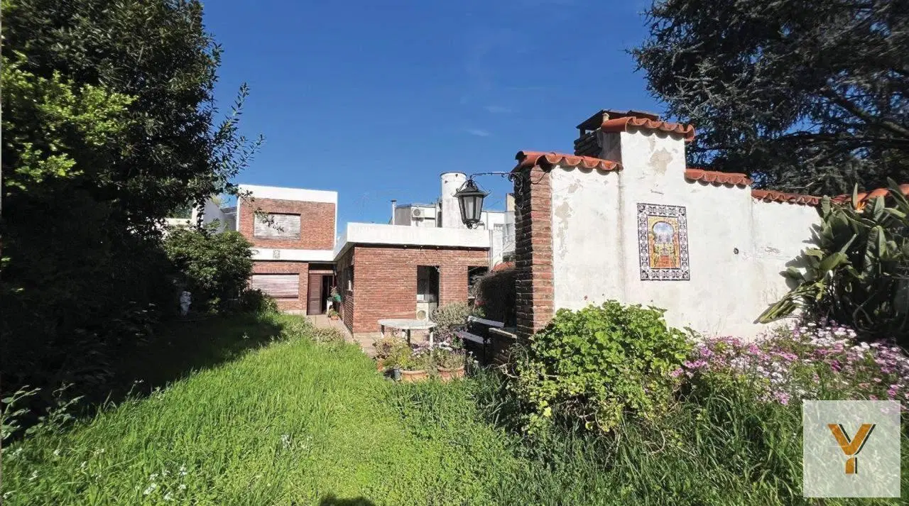 Casa en venta - 3 Dormitorios 2 Baños - Mercedes 3