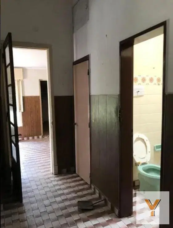 Casa en venta - 3 Dormitorios 1 Baño - 200 mts2 - La Plata 8