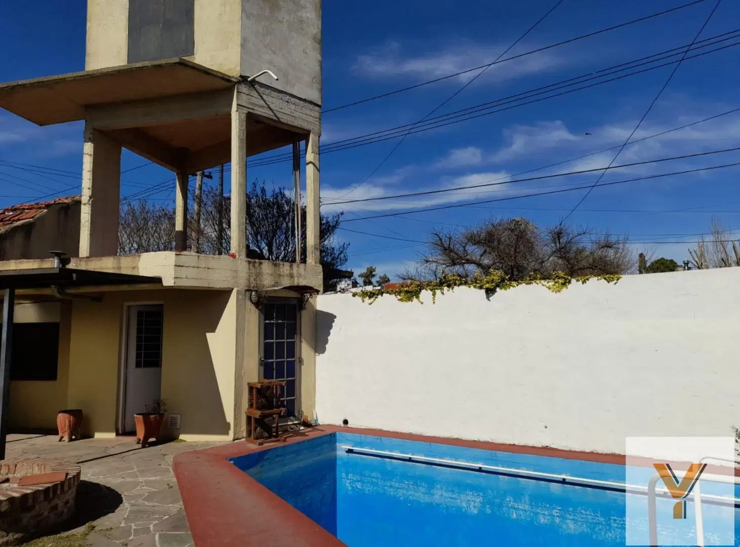 Casa en venta - 3 dormitorios 2 baños - 220mts2 - Manuel B Gonnet 5