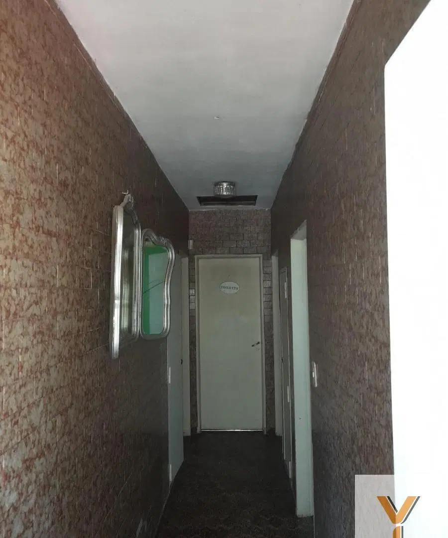 Casa en venta - 3 dormitorios 2 baños - 220mts2 - Manuel B Gonnet 3