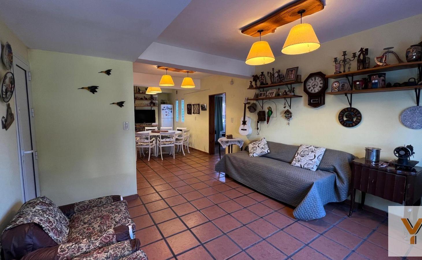 Foto de Casa en venta - 2 Dormitorios 2 Baños - Cochera - 751Mts2 - Villa Gesell, imagen 4