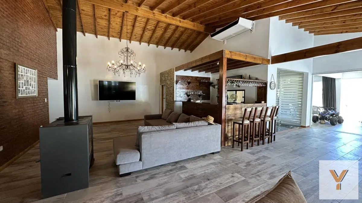 Chacra en Venta - 3 Dormitorios 3 Baños - 10000mts - San Andres De Giles 2