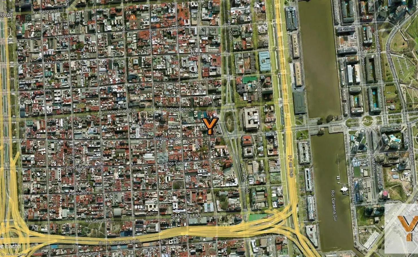 Casa en venta - 3 Dormitorios 3 Baños - San Telmo 5