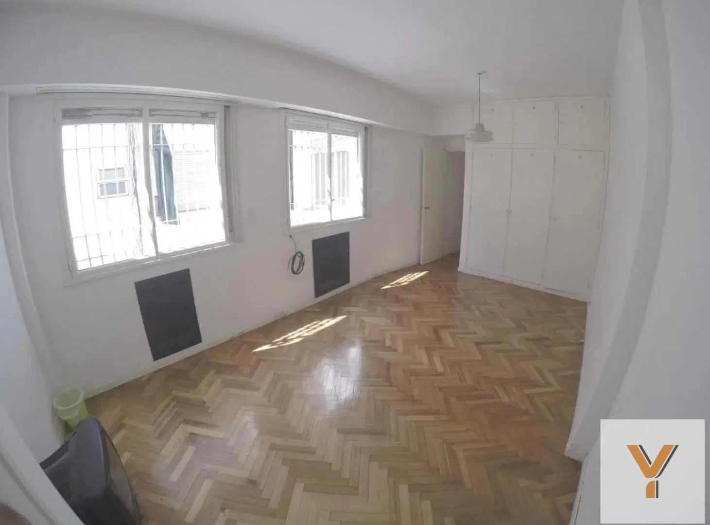 Departamento en venta - 4 Dormitorios 2 Baños - Villa Crespo 8