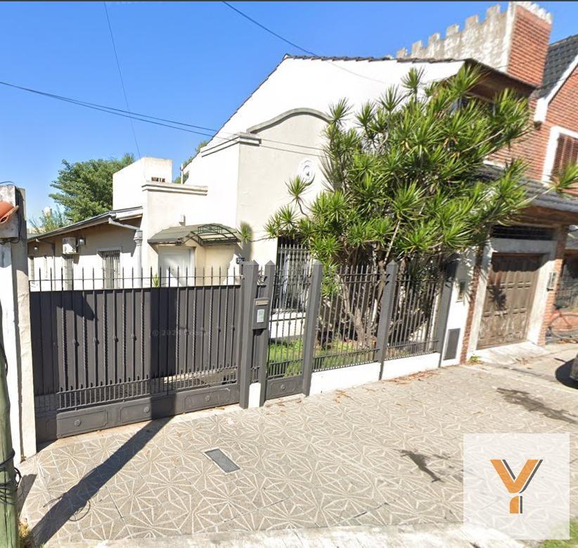 Casa en PH en venta - 2 Dormitorios 2 Baños - 60Mts2 - Castelar