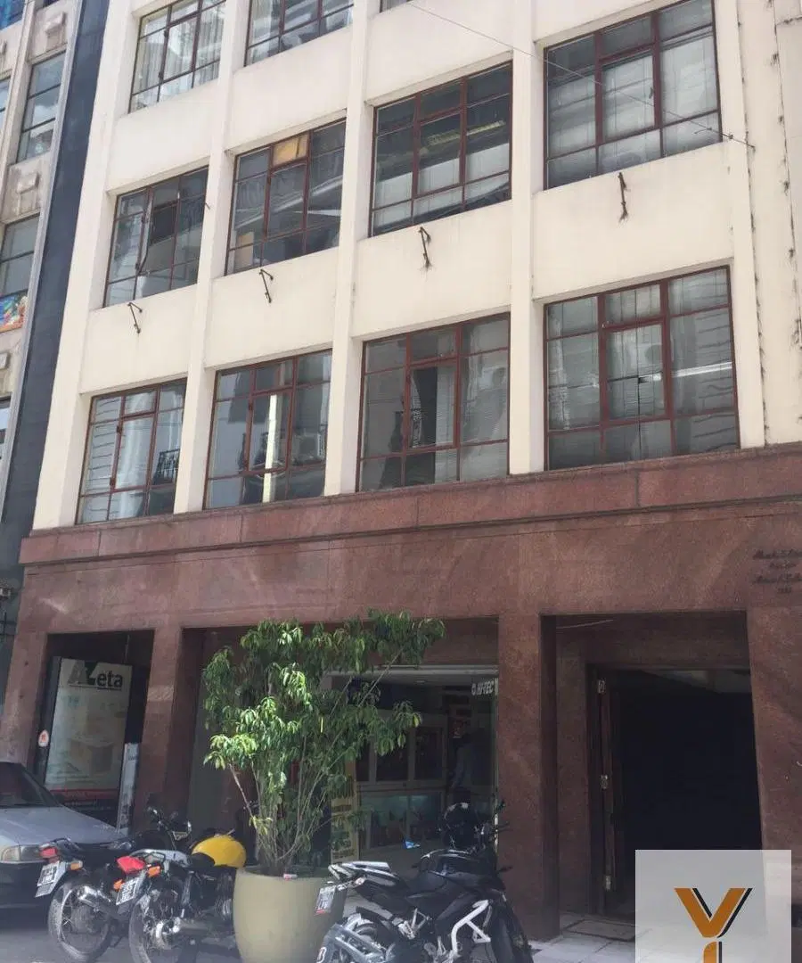 Oficina en venta - Recepción - Sala de Reuniones - Privados - Baño - 150Mts2 - San Nicolás 5