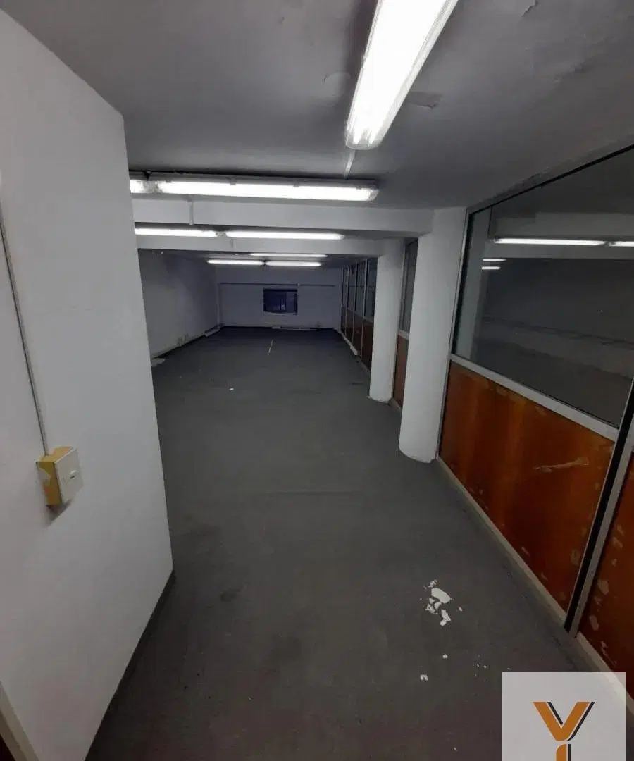 Edificio Comercial en venta - Oficinas - Locales - Depósito - 970Mts2 - Constitución 4