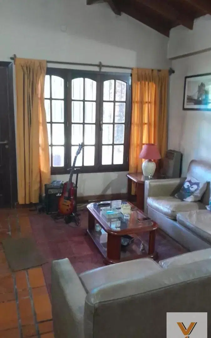 Casa en venta - 2 Dormitorios 2 Baños - Cochera - 2.000Mts2 - Guernica 5