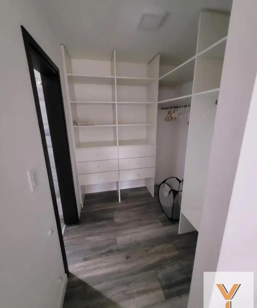 Casa en venta - 3 Dormitorios 3 Baños - 252Mts2 - Villa Quisquizate, Córdoba 2