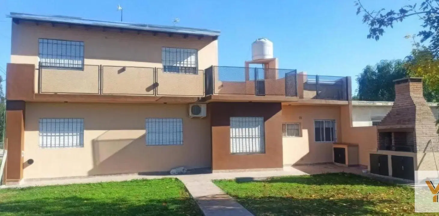 Casa en Venta - 3 dormitorios 1 baño - 417mts2 - Berisso 4