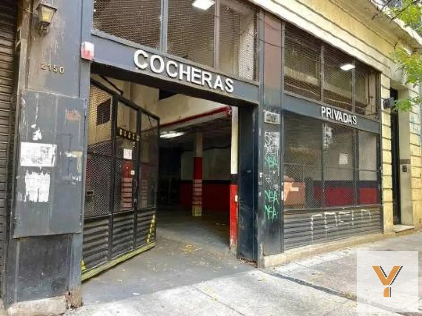 Cochera en venta - 14Mts2 - Congreso 4