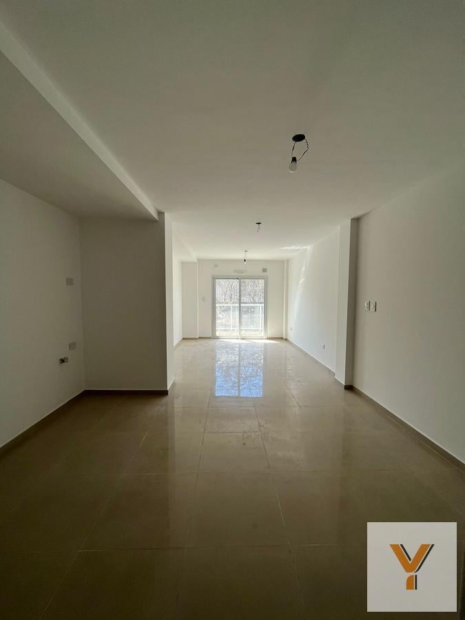 Monoambiente en venta - 38mts2 - Cochera - La Plata