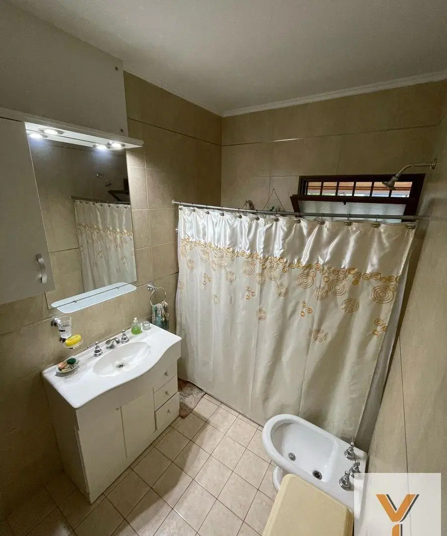 Casa en venta - 2 Dormitorios 1 Baño - General Alvear 3
