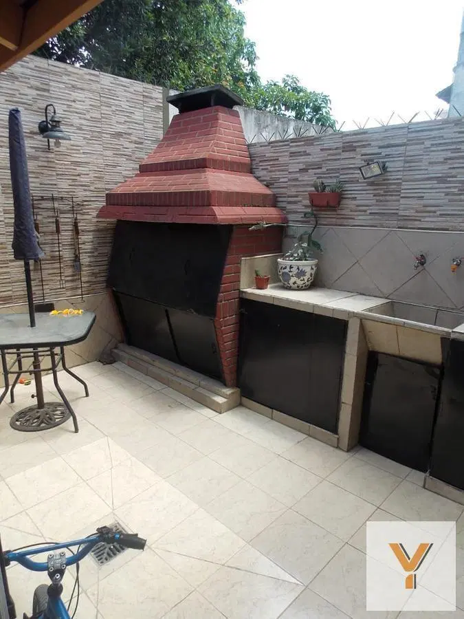Casa en venta - 3 dormitorios 1 baño - 64mts2 - San Justo 1