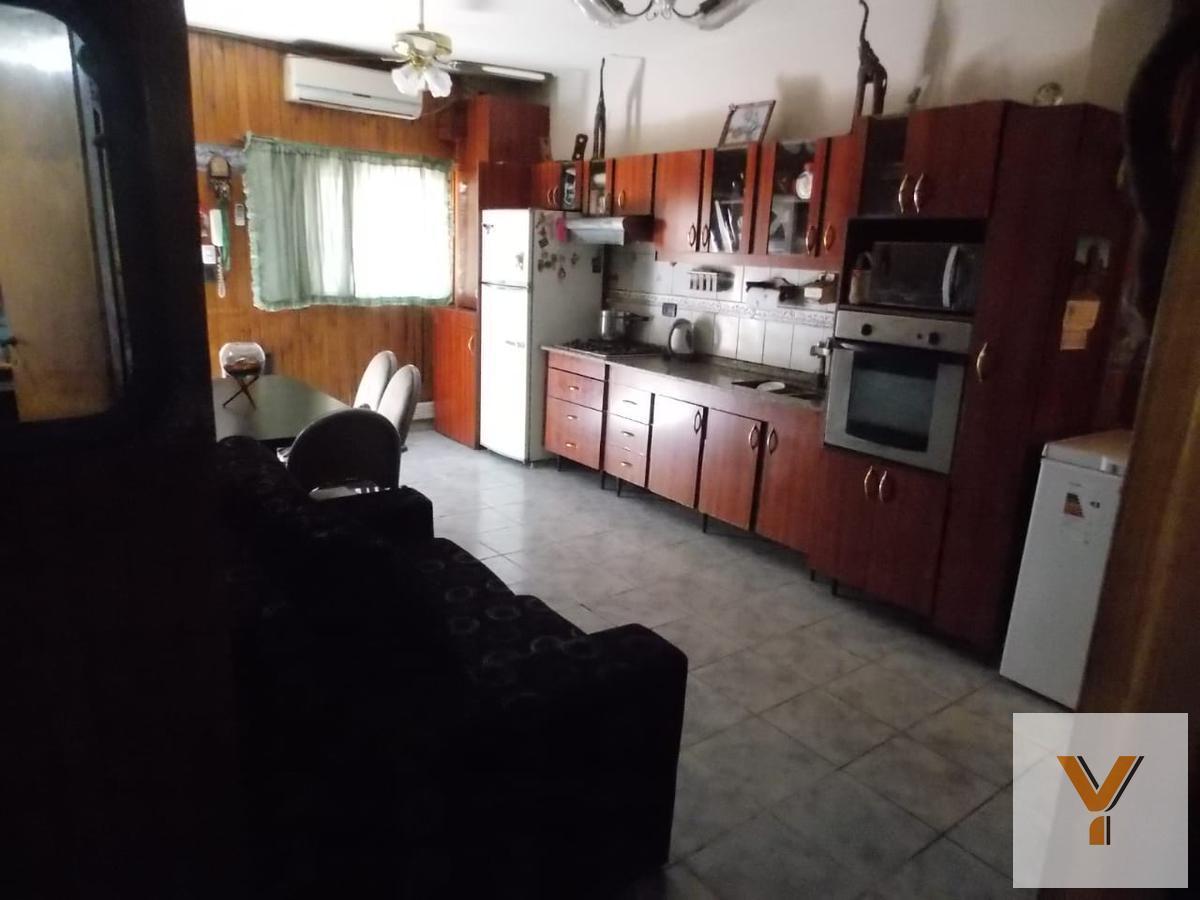 Casa en venta - 3 dormitorios 1 baño - 64mts2 - San Justo